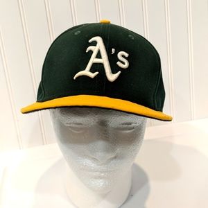 Oakland A's Fitted New Era 7-5/8 Baseball Hat